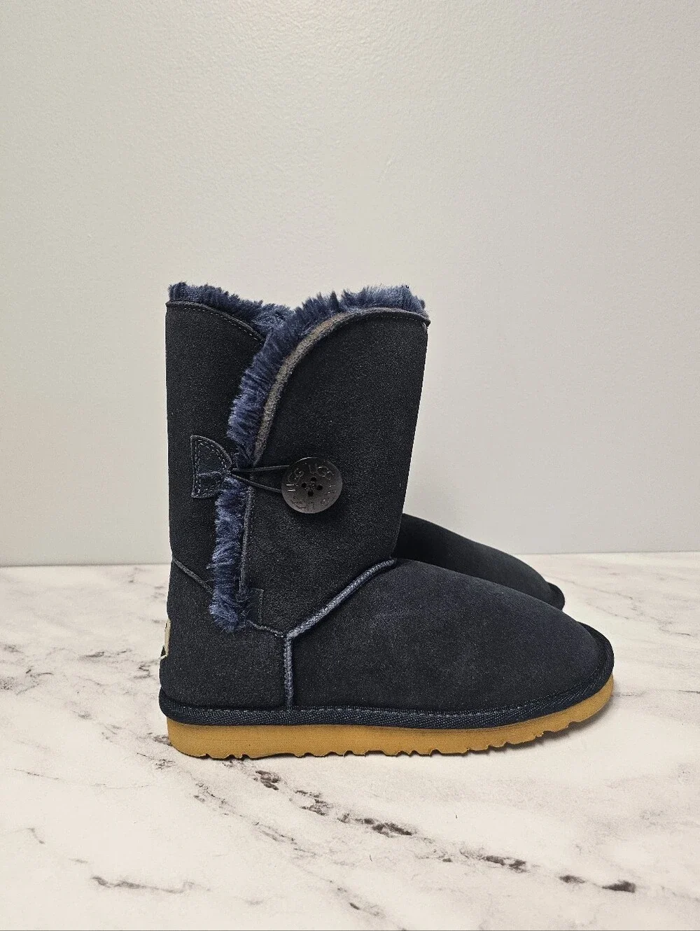 UGG Navy Blue‎ Bailey Button lil Short  Boots New 6